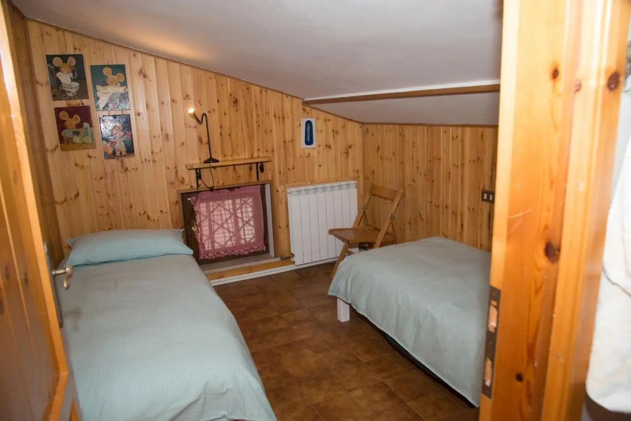 Apartment Appartamento Le Betulle Erbezzo